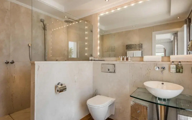 The Residence by Beach House Marbella