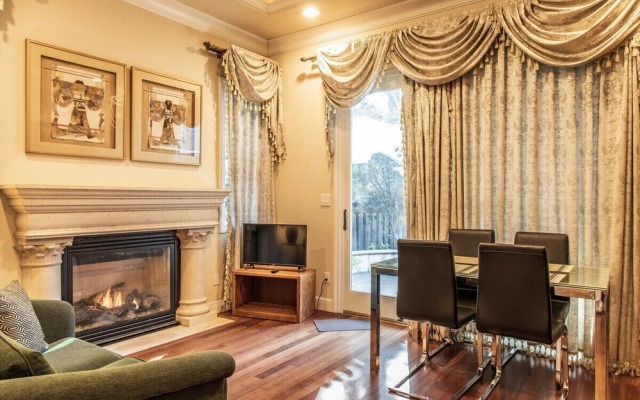 Elegant 1-bedroom Suite in Cupertino