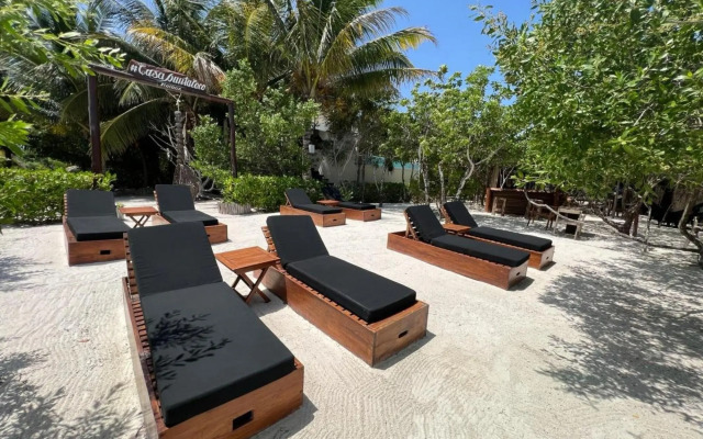 Casa Punta Coco & Beach Club