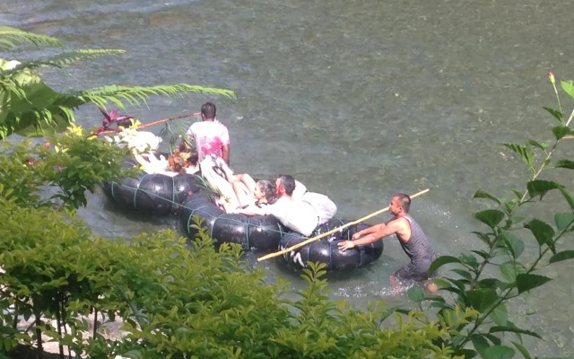 Kupu Kupu Garden Guest House & Cafe