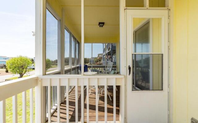 See Otter by Oak Island Accommodations