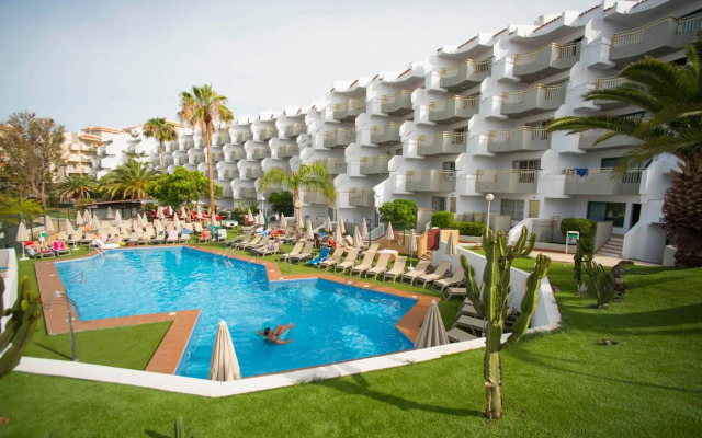 Playaolid Suites & Apartments