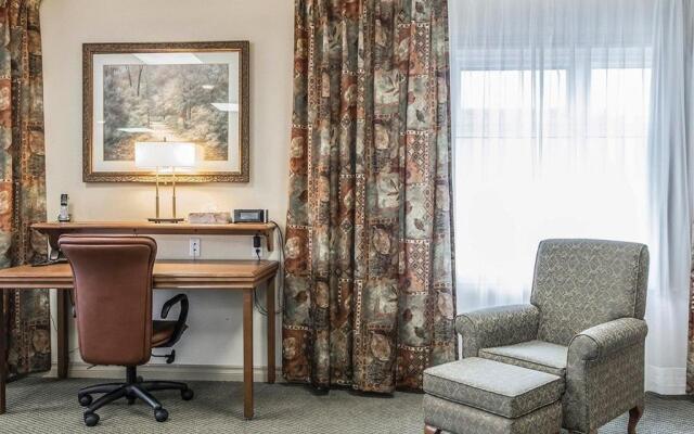 Quality Suites Drummondville