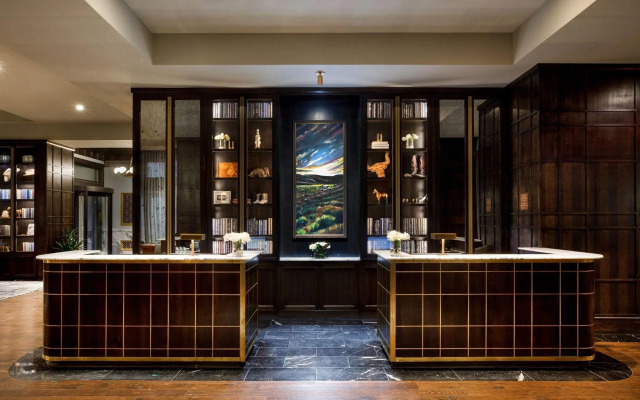 The Barfield, Autograph Collection