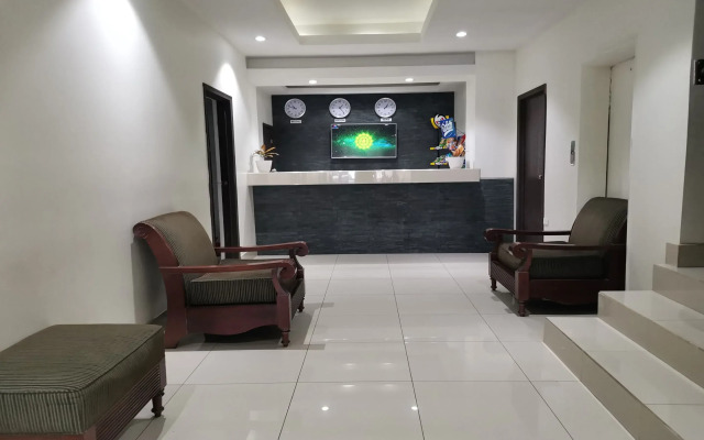 Hotel Plaza by OYO