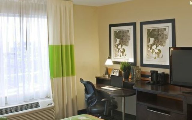 Fairfield Inn & Suites by Marriott Toronto Mississauga