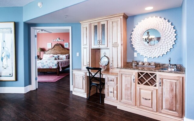 Crb0511 3 Bedroom Condo