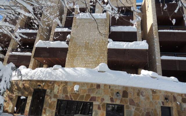 Faraya Village Club