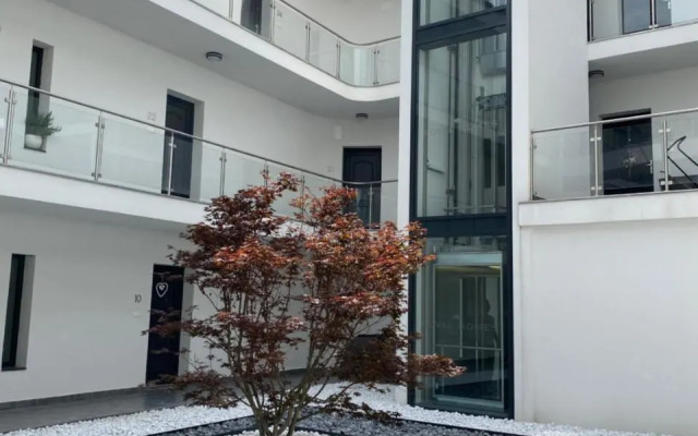 ROYAL AQUAMARINE - lakeside luxury flat at Balaton