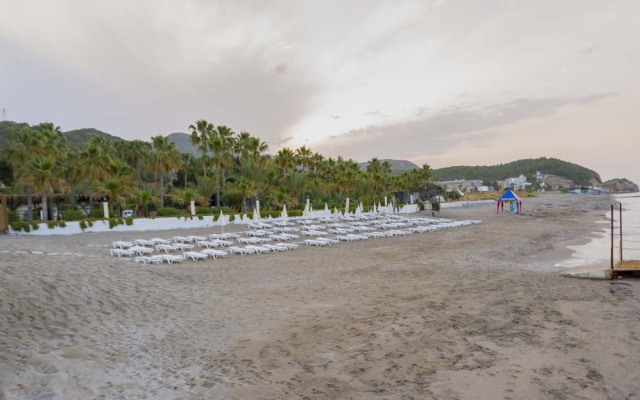 Club Tropical Beach Hotel - All Inclusive