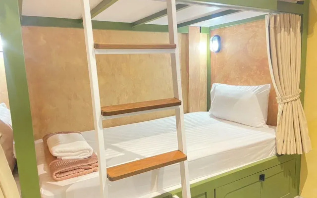 The Sierra Hostel Phuket