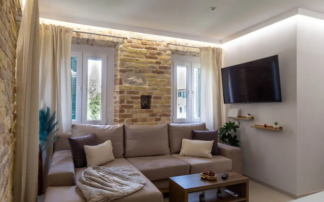 Castello Nuovo Suite by CorfuEscapes