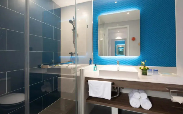 Holiday Inn Express Chengdu Wuhou New City