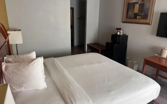 Americas Best Value Inn Hayward