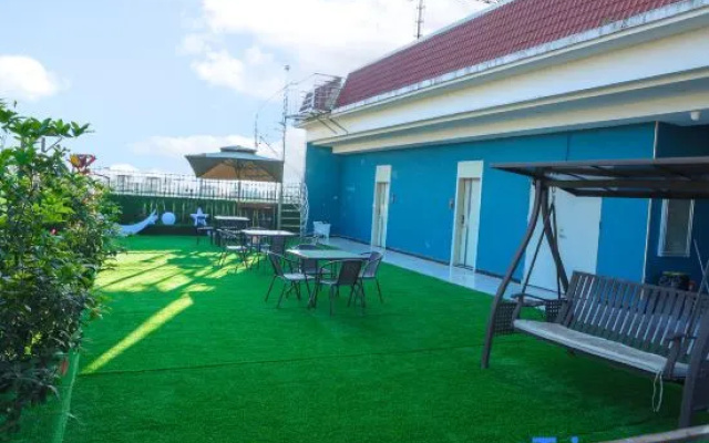 Ruili Manxing Boutique Hotel