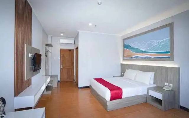 Front One HK Resort Simpang Lima Semarang