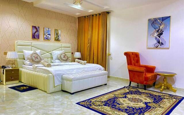 Hogis Luxury Hotel
