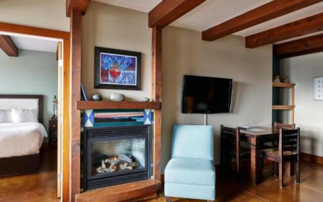 Whiskey Landing #211 Ocean's Edge by Natural Elements Vacation Rentals