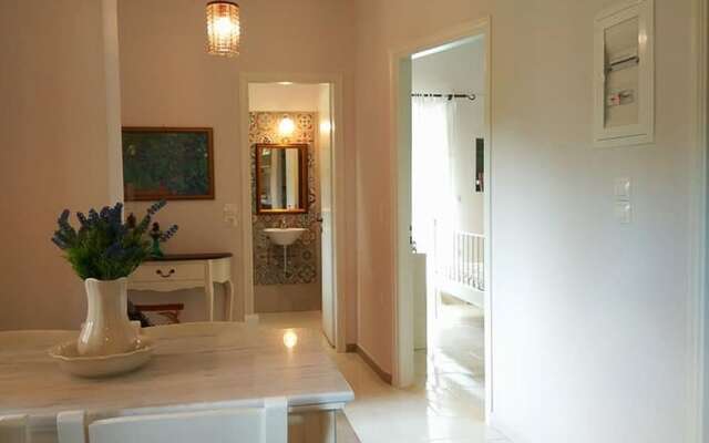 Maria's Studios & Apartments