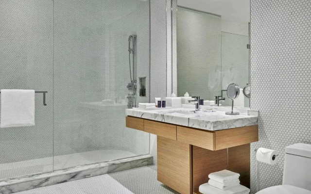 SLS LUX Brickell