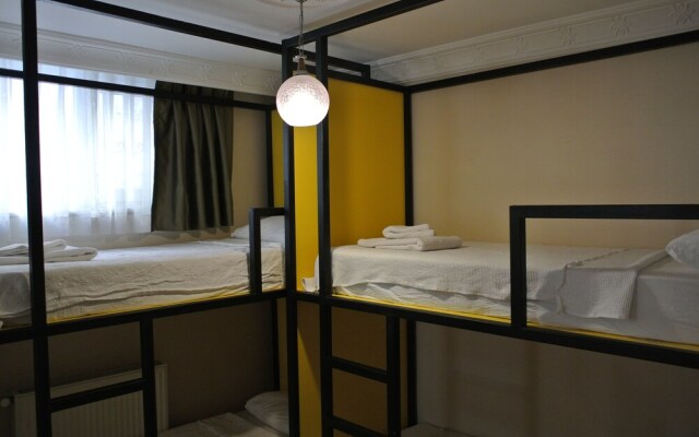 Emirhan Guest House & Suites