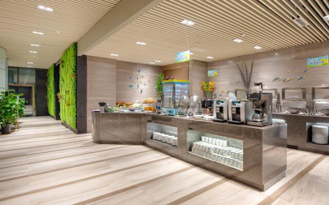 Holiday Inn Express Chengdu West Gate by IHG