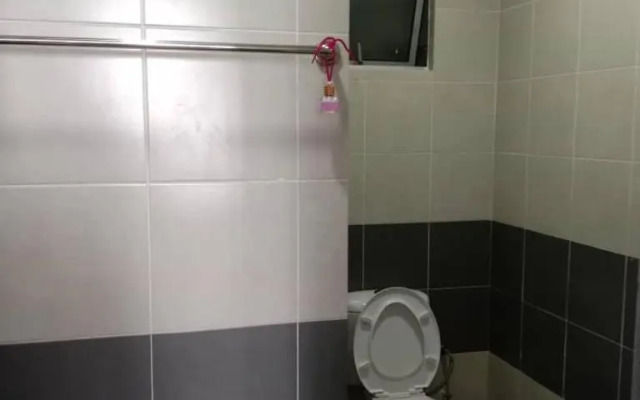 Ramadhina Eagle Eye View Home2stay Emerald Avenue