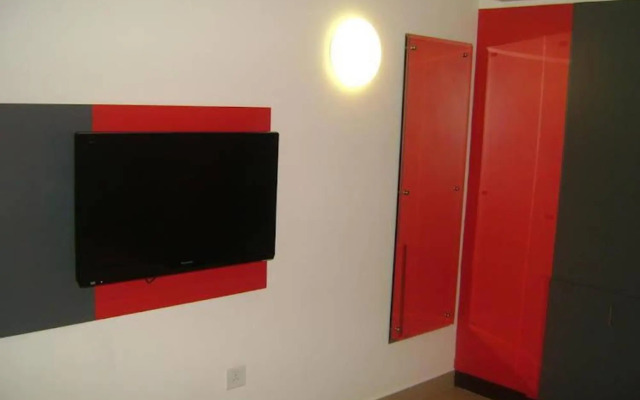 Empire the Grande Suites