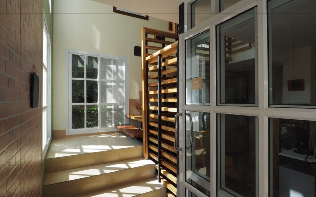 Just Sleep At Box Hostel