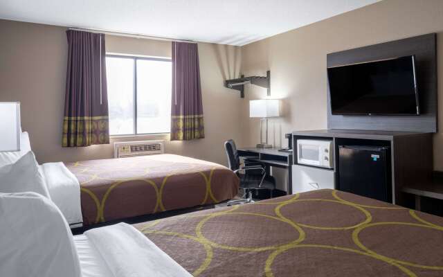 Super 8 by Wyndham Merrillville