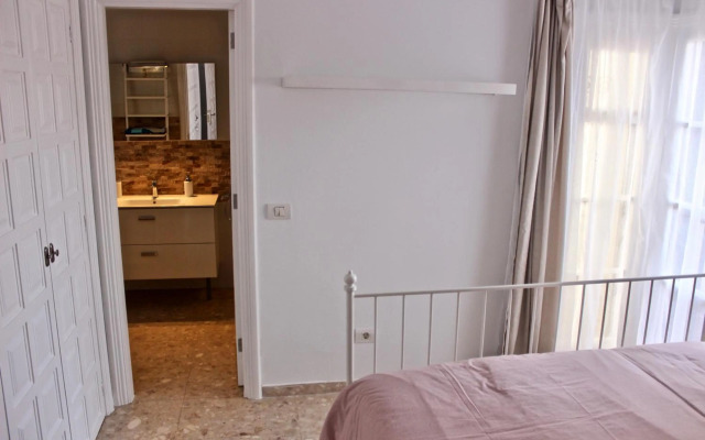 2 BDR,2 BATH Amarilla Golf Apartment