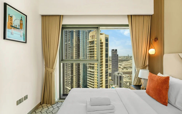 Panoramic Burj Khalifa View by Propigo