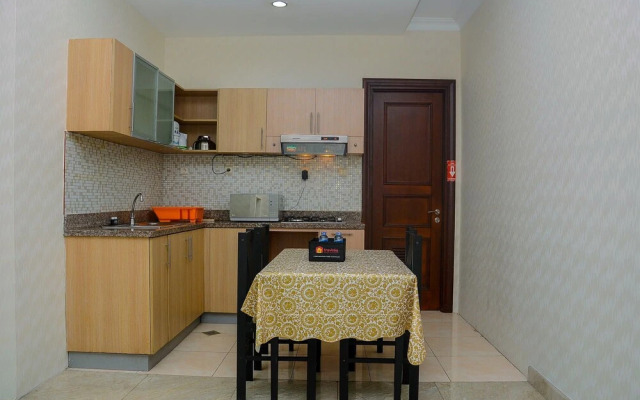 Exclusive 2Br The Bellezza Apartment With City View