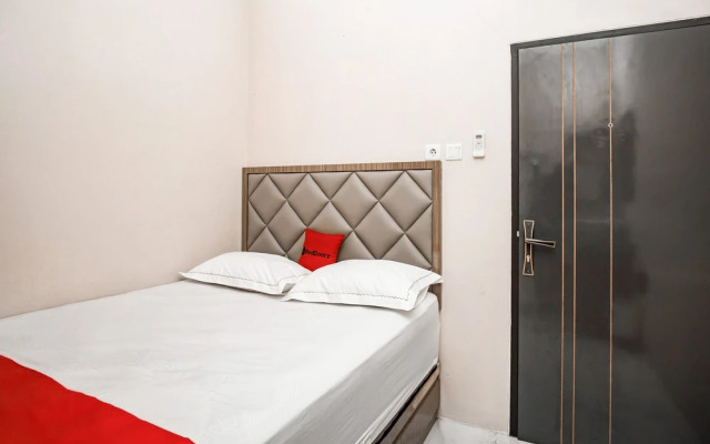 RedDoorz near Taman Bekapai 3 Balikpapan