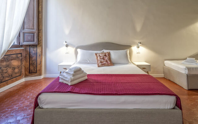 Terrace Pantheon Relais