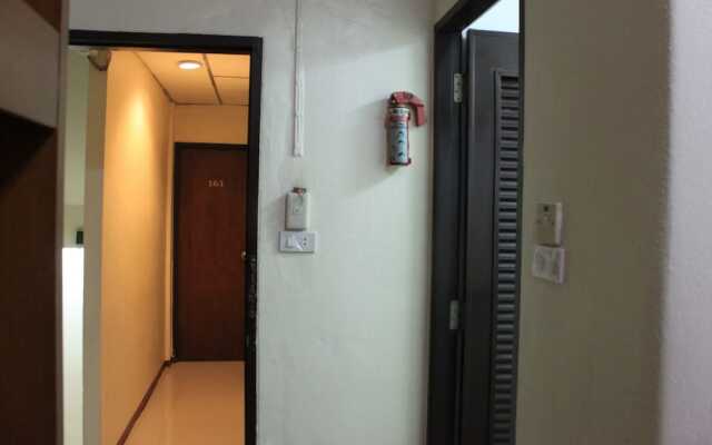 Business Inn Sukhumvit 11 Nana