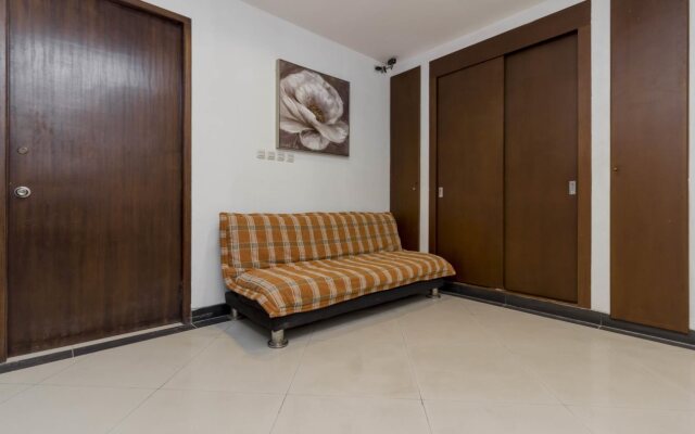 Avalon Kelinci by RedDoorz