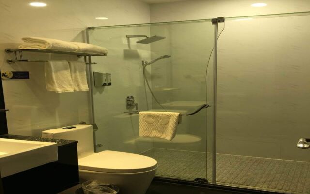 Pengke Hotel (Shenzhen North Railway Station)