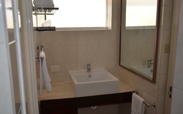 Country Comfort Amity Motel