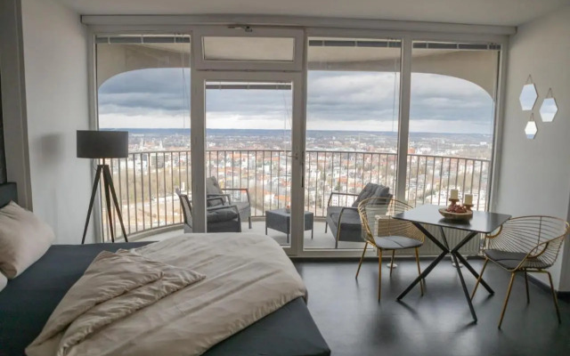 Hohes Apartment mit Weitblick über Augsburg