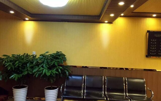 Manzhouli Crown Inn