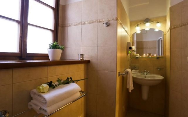 EGO Hotel