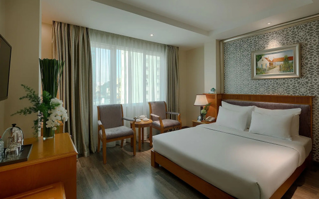 Silverland Sil Hotel