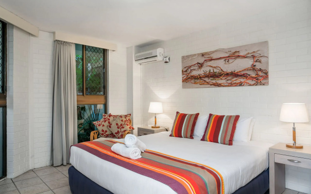 Bayview Beachfront Apartments, in town right on the beach