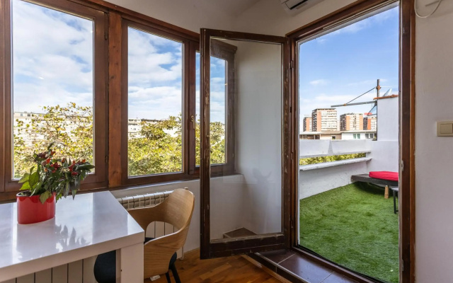 Lovely one bedroom loft with a big terrace