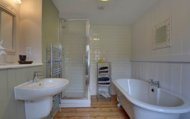 Attractive Holiday Home in Sutton Valence with Fireplace
