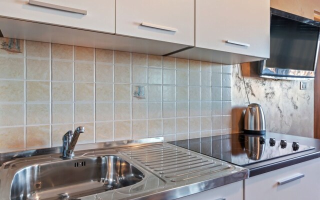 Pretty Apartment In Rovinj Near Sea Beach