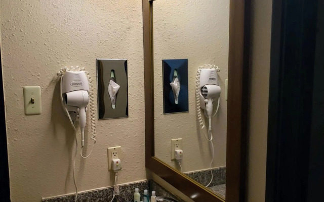 Quality Inn DFW Airport North