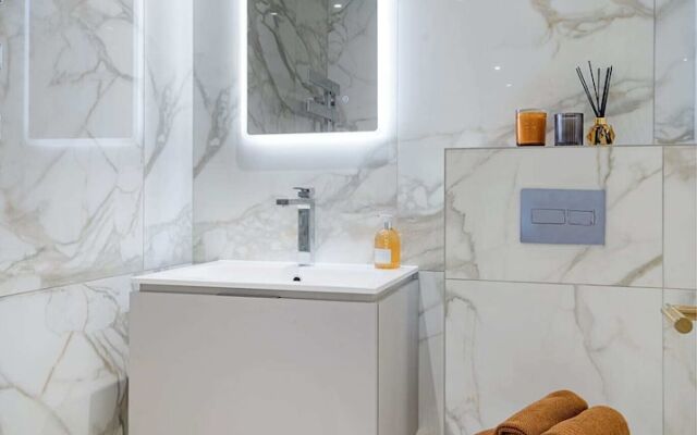 Marble Arch Suite 6-hosted by Sweetstay