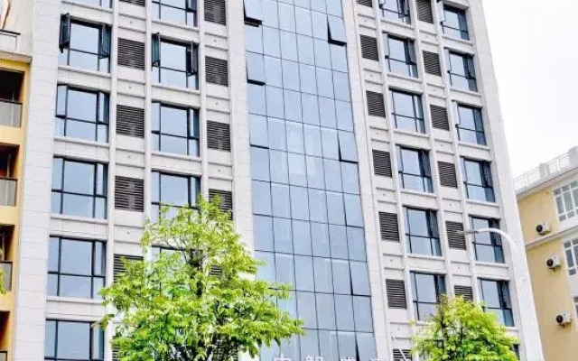 Zhongzhisheng Hotel (Zhaoqing East Railway Station Dinghushan Scenic Area)